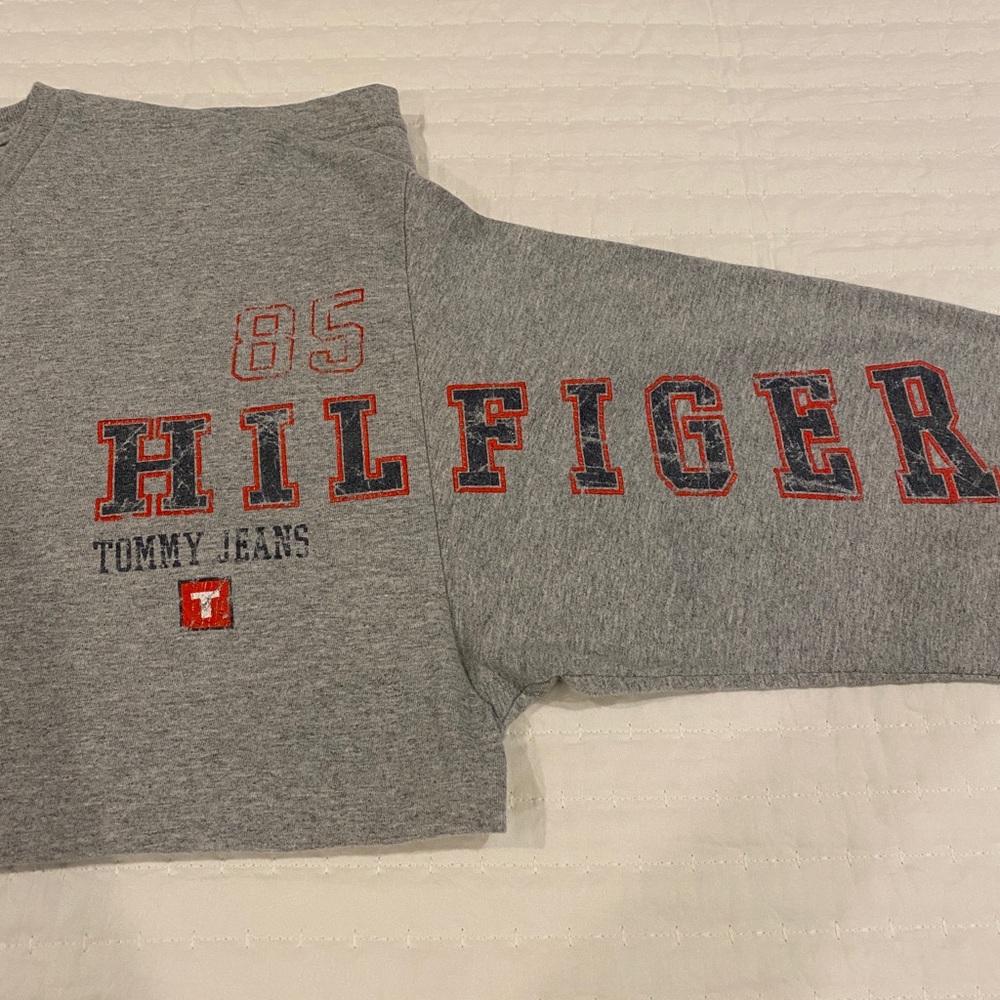 Tommy Hilfiger Vintage 90s long sleeve Tshirt